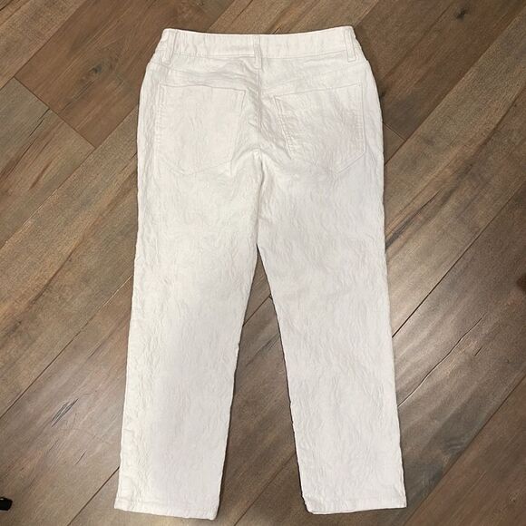 Simply Vera Wang white crinkle denim cropped pants size 2 - Picture 6 of 7